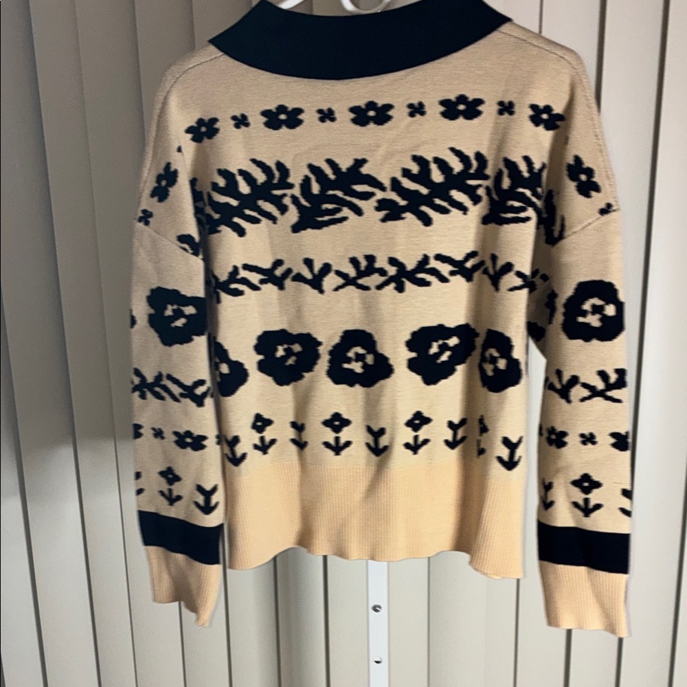 Floral Patterned Cream and Black Sweater - Picture 5 of 5
